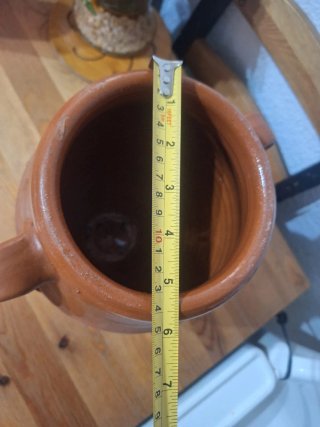 Orza de barro con asas