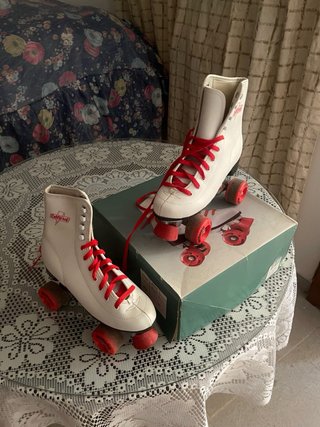 Patines Retro California Blancos y Rojos