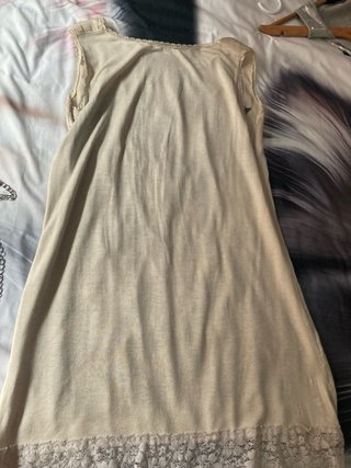 Camiseta Imperial Vintage beige con cadena