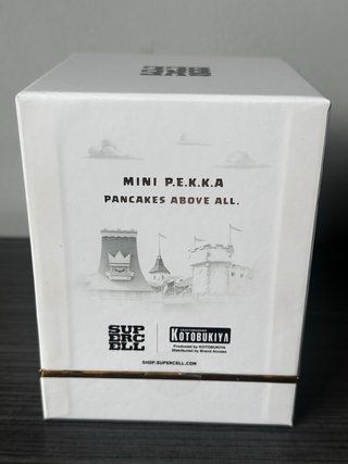 Figura Mini P.E.K.K.A Clash Royale
