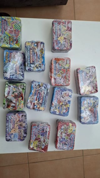 Scatola Metallica Pokémon Collezionabili