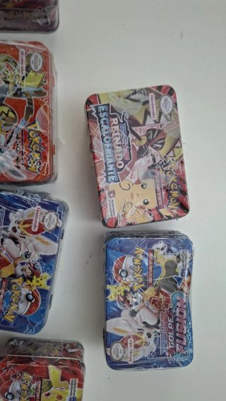 Scatola Metallica Pokémon Collezionabili