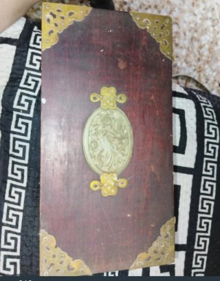 Joyero madera detalles dorados