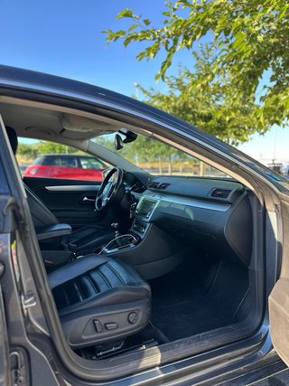 Volkswagen Passat CC 2011