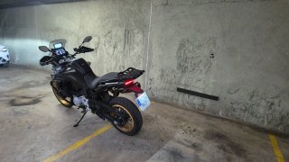 Voge 900 DSX Negra