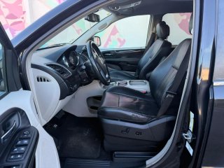 Lancia Voyager 2013