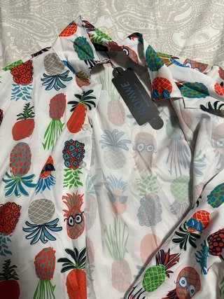 Camisa manga corta con estampado de piñas festival