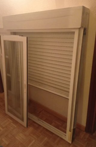 Ventana corredera blanca