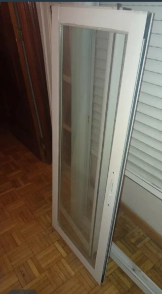Ventana corredera blanca