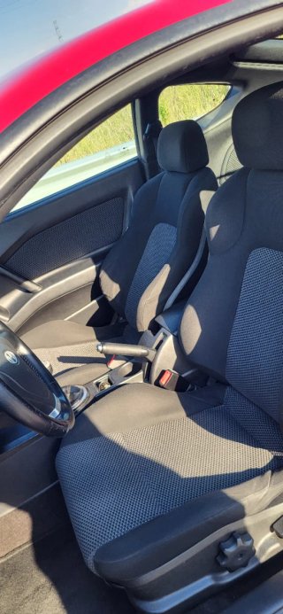 Hyundai Coupe 2003