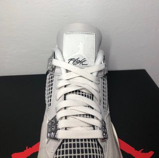 Jordan 4 Retro Frozen Moments