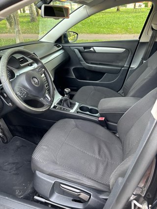 Volkswagen Passat 2011