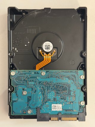 2 Discos Duros Toshiba 2TB SATA 3.5