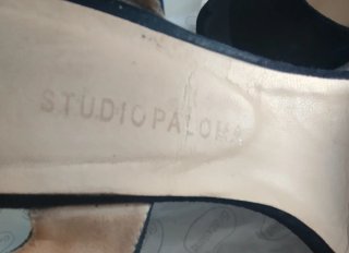 Sandalias de cuña azul marino y pitón.