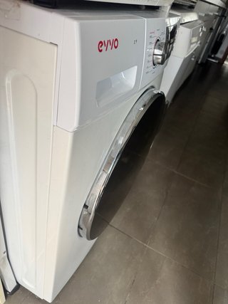 Lavadora Evvo 3.9 -  9 KG.  - 1400 RPM poco uso