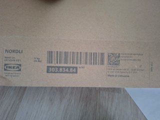 Zócalo de cómoda Nordli IKEA blanca.