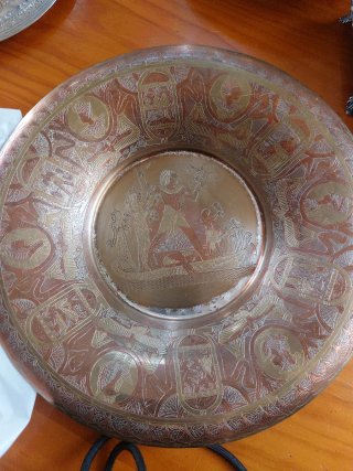 Piatti decorativi antichi