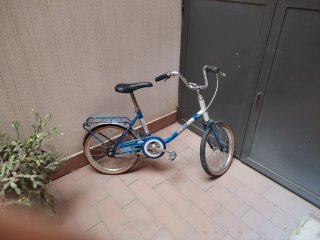 Bicicleta infantil BH años 70