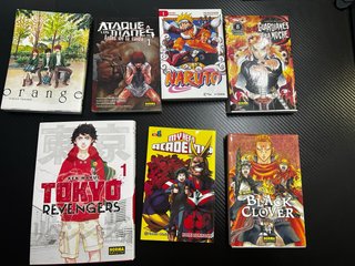 Lote de 7 mangas (Naruto, Tokyo Revengers y más).