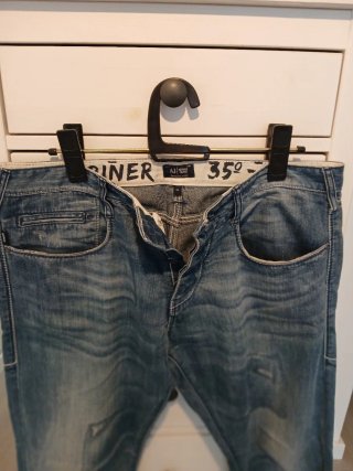 Vaqueros Armani. Talla 33