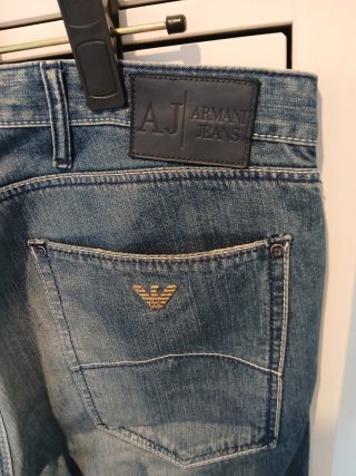 Vaqueros Armani. Talla 33