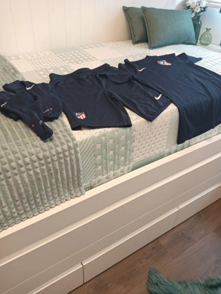 Equipación Infantil Atlético de Madrid. Original