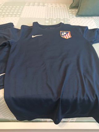 Equipación Infantil Atlético de Madrid. Original