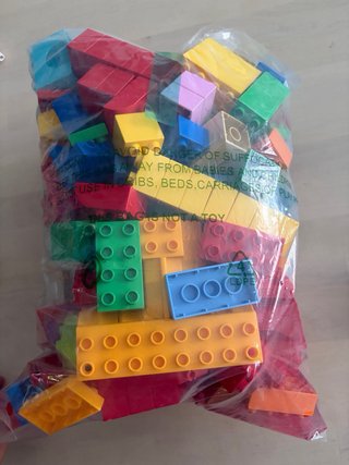 2 kg di lotto di pezzi LEGO DUPLO 2kg