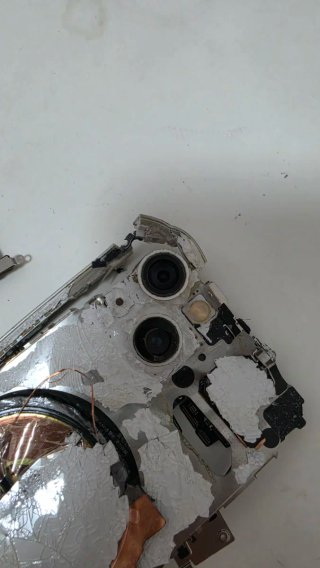 iPhone 13 per ricambi