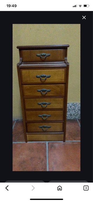 Cajonera de madera maciza