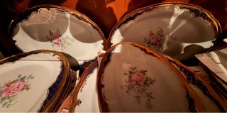 Elegante vajilla Royal porcelana y cristal