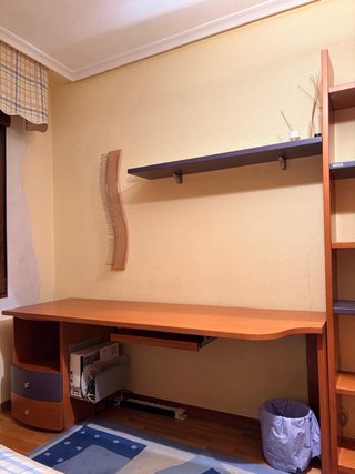 Dormitorio juvenil de madera completo