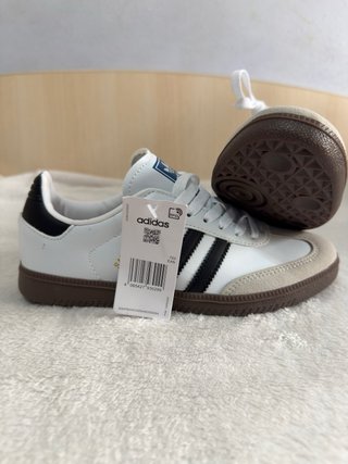 Adidas Samba Blancas y Negras