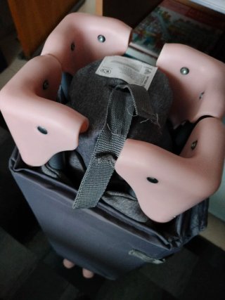 Cuna de viaje gris