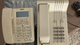 2 Telefonos Telyco Beige y telefonica