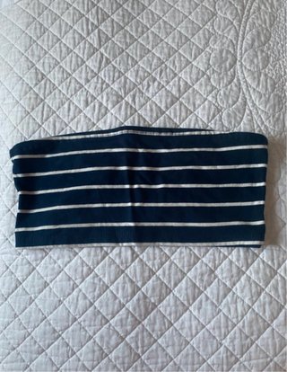 Top de rayas azul y blanco