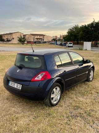 110.000 kms Renault megane 1.9 dci 120cv