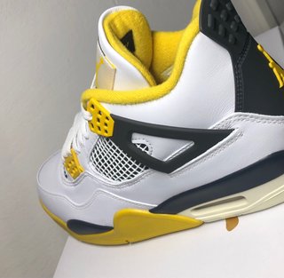 Jordan 4 Retro Bright Yellow