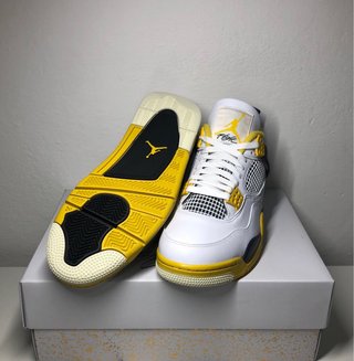 Jordan 4 Retro Bright Yellow