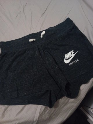 Pantalones cortos Nike grises