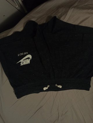 Pantalones cortos Nike grises