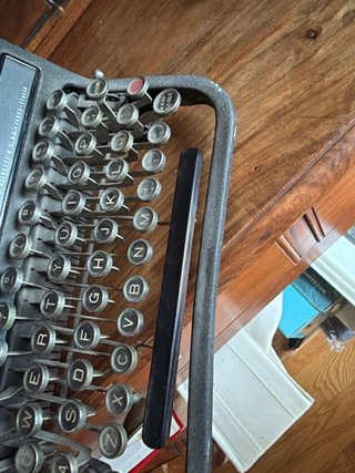 Máquina de escribir Olivetti Studio 42
