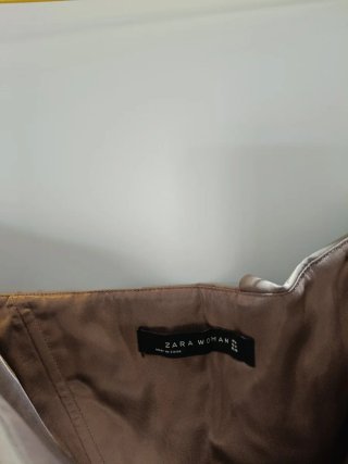 Vestido Zara marrón sin tirantes