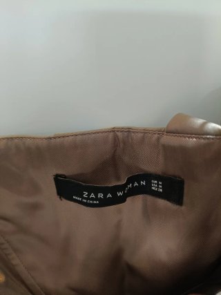 Vestido Zara marrón sin tirantes