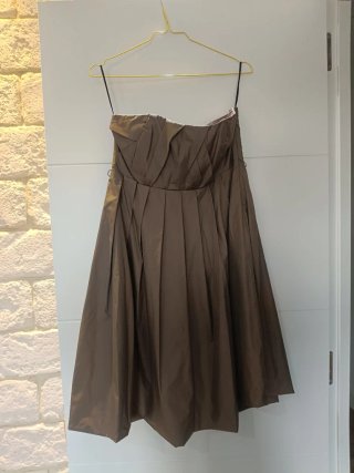 Vestido Zara marrón sin tirantes