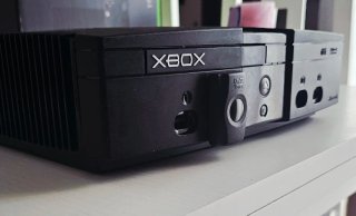 Consola Xbox Classic Negra y Verde