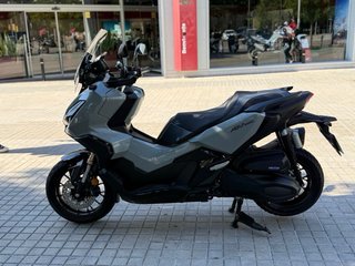 Honda ADV 350 Gris Automática