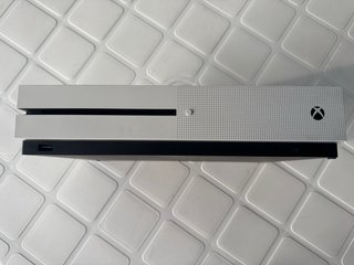 Xbox One S Blanca 500GB + Mando