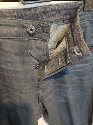 Vaqueros G-Star RAW encerrados. Talla W33/L32