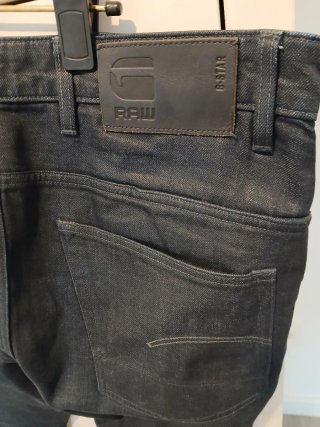 Vaqueros G-Star RAW encerrados. Talla W33/L32